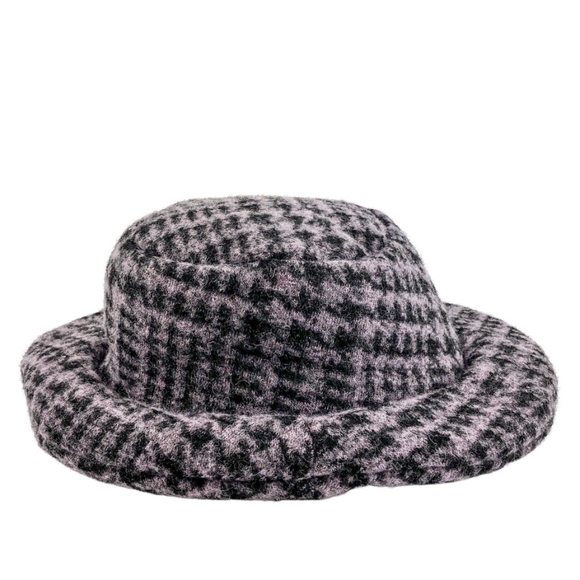 Chloe Reinhard Plank Bucket Hat CFCL Knitted Bucket Hat Black